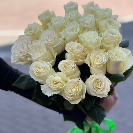 Букет из белых роз - купить с доставкой в по Томску